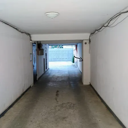 васил левски 61 아파트 *